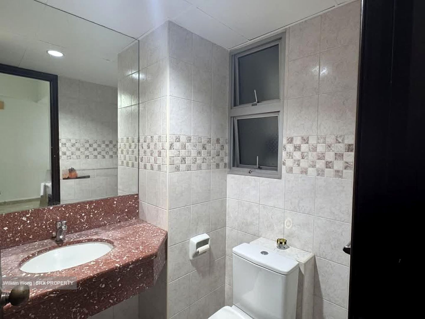 UE Square (D9), Apartment #593071261